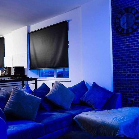 Stunning Two Bed City Centre Apartment リーズ エクステリア 写真