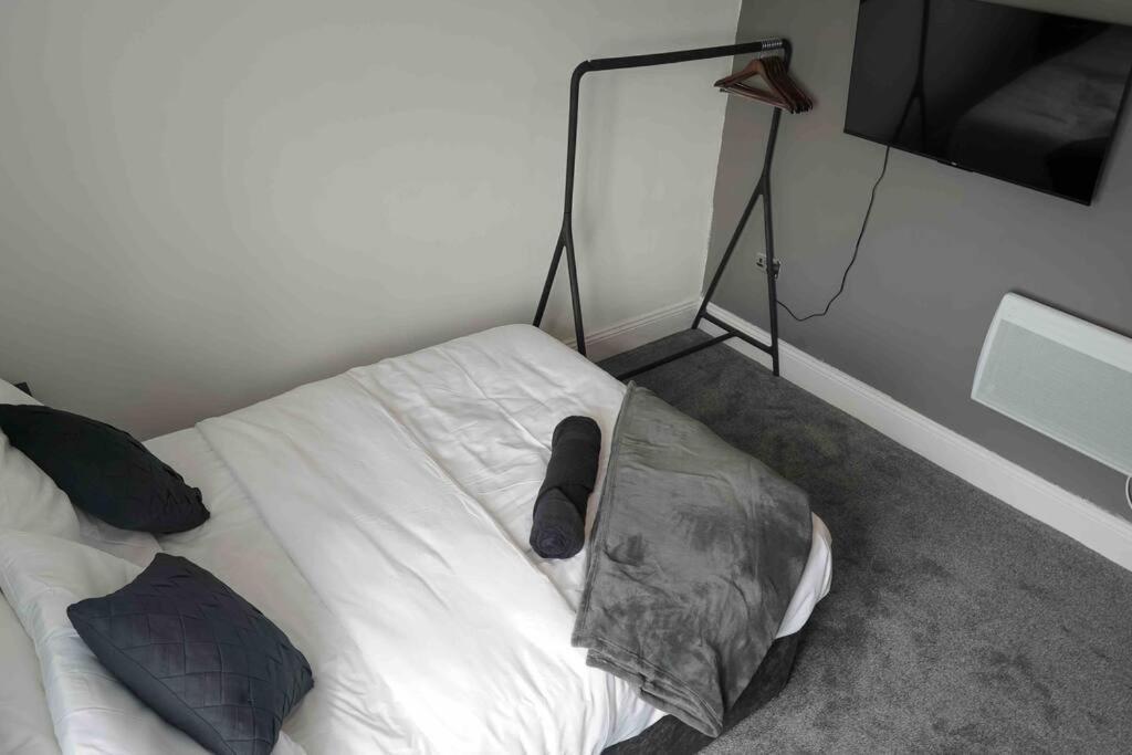 Stunning Two Bed City Centre Apartment リーズ エクステリア 写真
